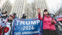 支持者紐約街頭示威  抗議拘捕特朗普