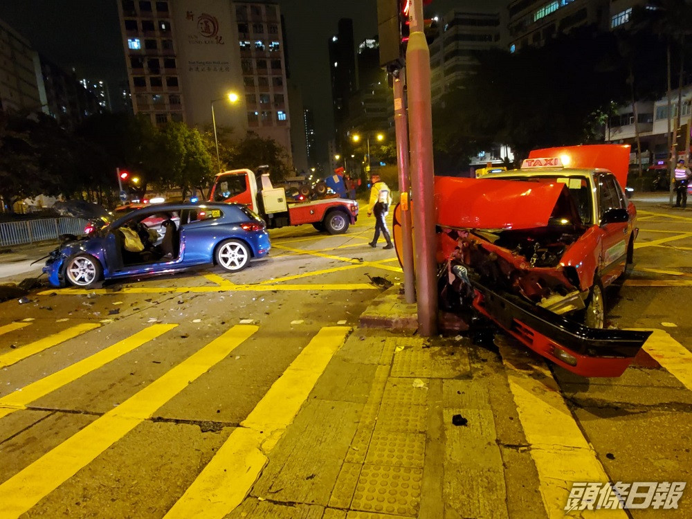 深水埗大埔道的士與私家車互撼車頭損毀變型3人傷 頭條日報