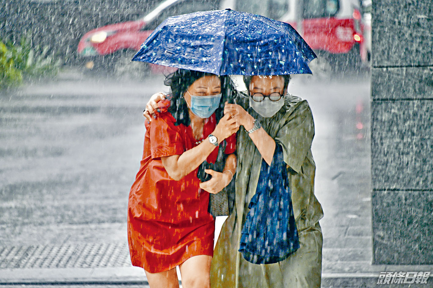 天文台發大雨提示 西貢區特別大雨錄逾70毫米雨量 頭條日報