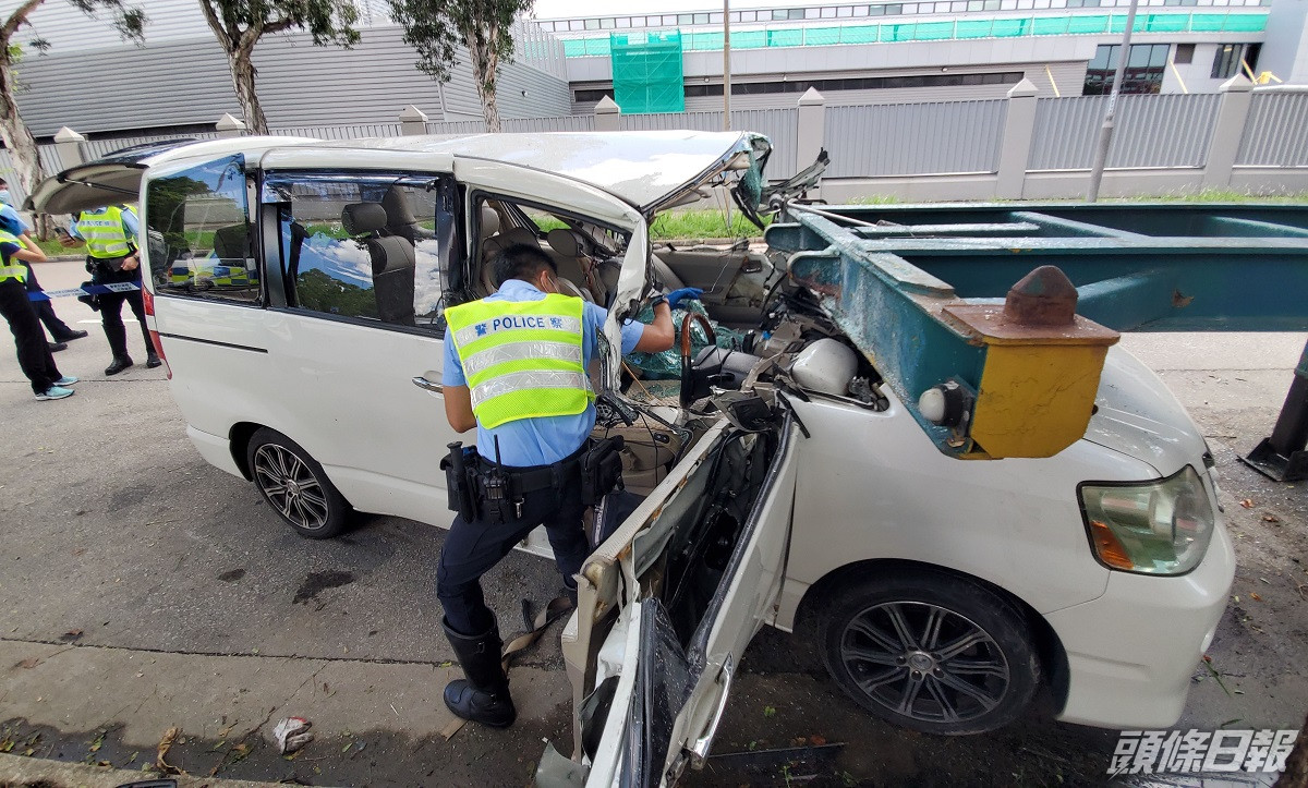 違泊拖架如斷頭台七人車直插司機亡 頭條日報