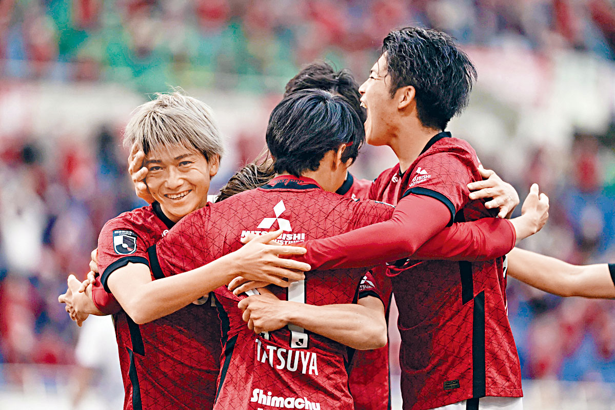 紅鑽折 箭 衝五連勝 星島日報 紅鑽折 箭 衝五連勝 星島日報