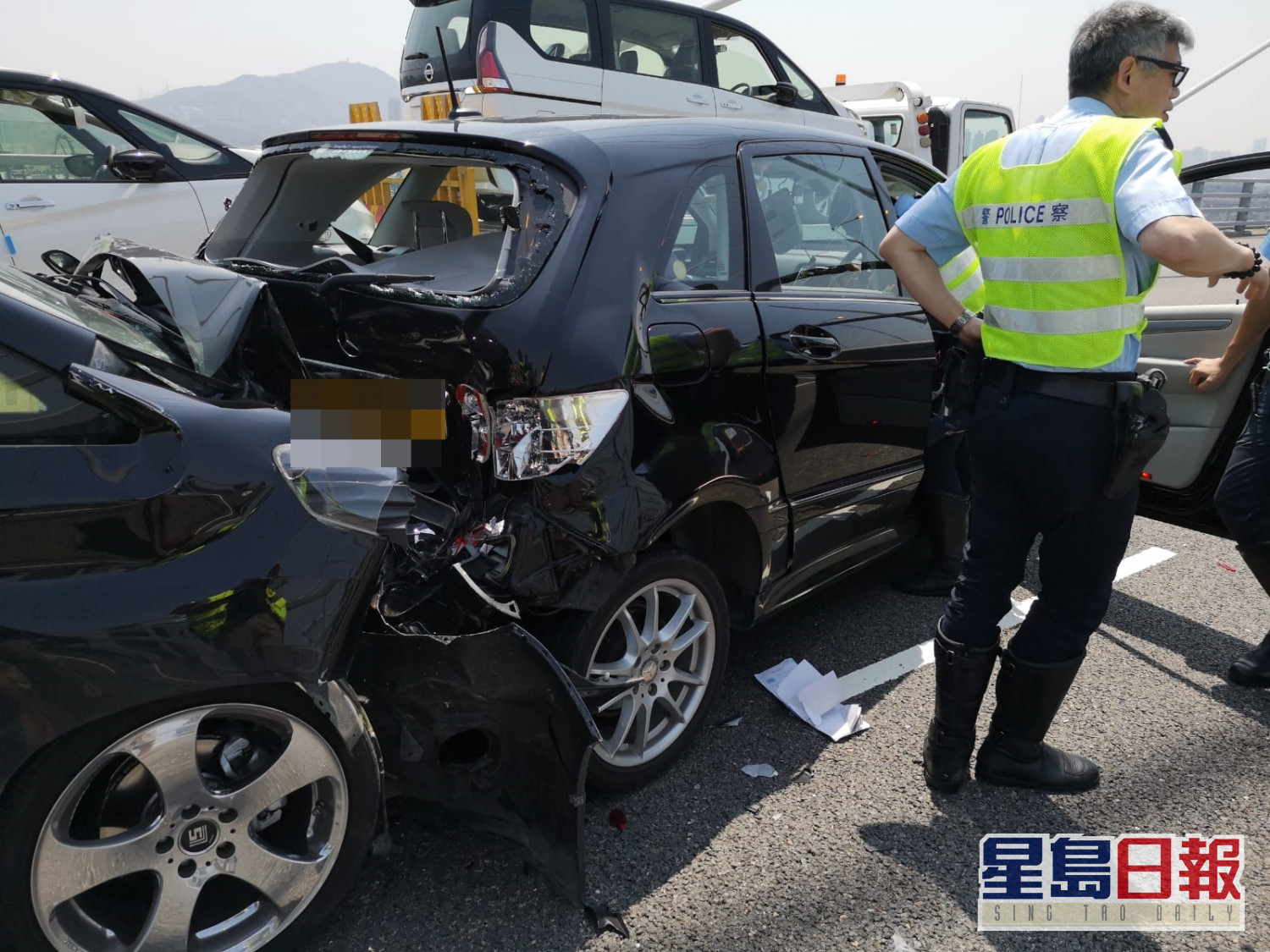 昂船洲大橋七人車撞私家車5人傷往九龍一度擠塞 星島日報