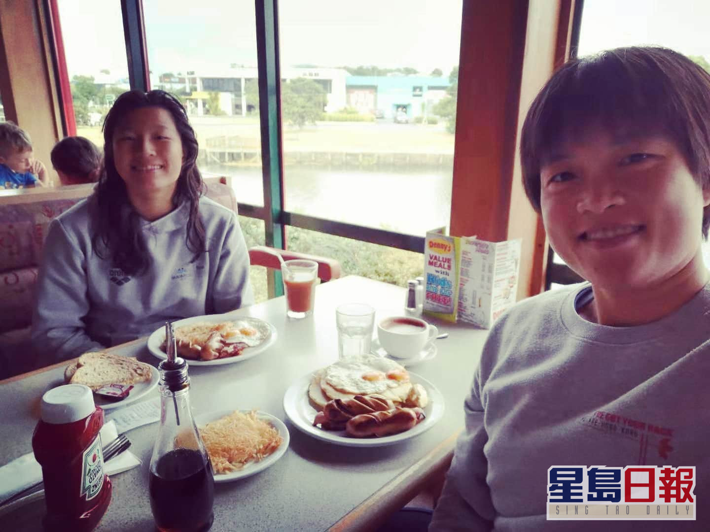 【何诗蓓师姐】伍劭斌为儿子关注失聪组织 施幸余兼任教练为退役铺路 | 星岛日报