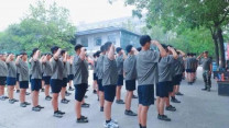 內地高溫持續 長沙停止初中生軍訓