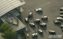 哈里王子返英前夕 洛杉磯機場可疑男駕車撞欄被捕