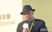 確診余錦基周日曾訪太古城Audi陳列室 曾除口罩聊天