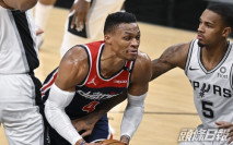 【NBA】韋少復出得九分 馬刺大炒巫師二十分