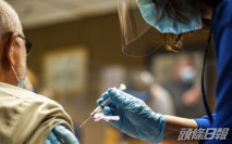 美國擬強制外國人入境須打新冠疫苗