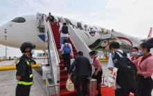 航空運力過剩 假期機票跳水