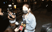 JPEX案｜莊思敏返港協助調查　凌晨3時40分拖篋離開警總：放心，無事！