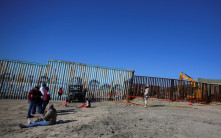 非法移民續湧入  墨西哥總統：每天約1萬人抵美墨邊界
