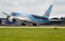 航空交通控制員嚴重短缺  倫敦蓋特威克機場取消逾160航班