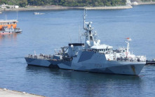 英軍艦駛經台海 解放軍東部戰區：全程跟監警戒