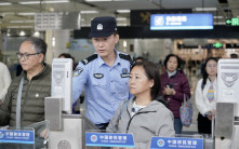 深圳灣等口岸逾2100萬人次「刷臉」通關  新服務去年11月底推出