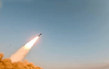以色列報復︱敘利亞證實南部空防據點遭導彈襲擊  伊朗暗示不會還擊
