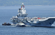 山東艦訪港｜大批市民旅客到青衣睹風采 佛山旅客稱機會難得：沾了香港同胞的光