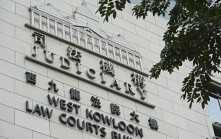 涉旺角港鐵站扶手梯偷拍裙底 五旬運輸工保釋被拒 還押6.10再訊