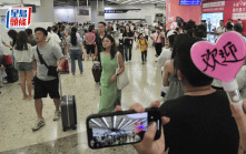 十一國慶黃金周︱高鐵西九站逾7萬人次出入境  訪港旅客過關要排45分鐘