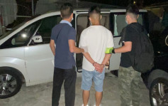 警突击搜元朗村屋毒窟 拘32岁男检120万元K仔