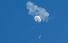 氣球風波│美軍發射導彈擊落 目擊者：像一張皺巴巴廁紙般飄落