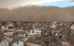 超強沙塵暴暴雨夾擊印度遮天蔽日 逾91死143傷