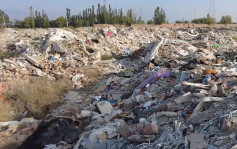 宁夏银川300多亩农田变垃圾场  涉案多名官员被停职