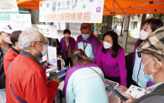 維港會｜葛珮帆街站推「智方便」 街坊盛讚李家超團隊迎救援隊回港場面令人感動