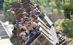 迪士尼乐园「极速矿车」故障 24游客被困