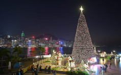 冬日打卡热点｜圣诞小镇首移师至西九 20米高巨型圣诞树明晚亮灯 