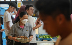 輸入外勞︱放寬26工種近3萬人獲批  侍應逾5000人佔最多  接62宗投訴涉工資工時