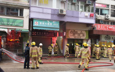 分体冷气机过热 九龙城甜品店冒烟起火
