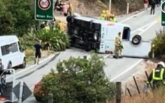 新西蘭南島旅遊巴側翻 逾20名中國遊客受傷