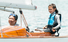 赛艇｜七岁小女将扬威维港 女子舵手赛Dragon 级摘银