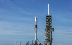 SpaceX猎鹰9号火箭 成功发射升空