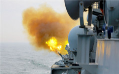 解放軍在台海實彈演習 遼寧號航母南海戰機演練升降