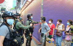 【九龙区游行】西洋菜南街示威者对峙 警多次发射胡椒弹