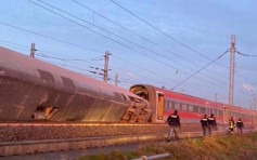 意大利高速列車出軌致2死30傷 正調查事故原因