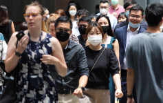 东南亚新冠疫情反弹  大马吁人挤地方戴口罩
