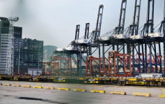 货柜码头吞吐量排名跌出十大 运输及物流局：本港港口实力综合全面