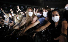 法國舉辦5,000人無社交距離演唱會 研究新冠病毒傳播風險