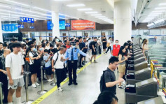 國慶黃金周︱最後一日出入境118萬人次  深圳各口岸迎來遊客回程高峰