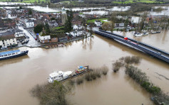 英國暴雨成災多地水浸 近千棟房屋受破壞