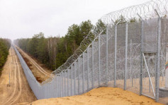 立陶宛建550公里带刺铁丝网围栏 阻截白俄偷渡客闯境 