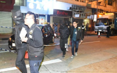 警油麻地搜私家车 拘3黑汉检50万元霹雳可卡因