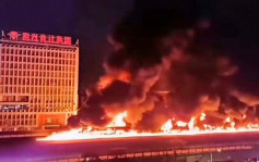 福建泉州油罐车爆炸马路变火海 交警：未发现人员伤亡