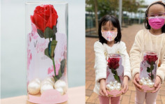 团体义卖4000枝情人节玫瑰 助复康人士基层儿童 