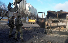 俄烏局勢｜烏克蘭油庫遭導彈襲擊兩次爆炸 哈爾科夫天然氣管被炸毀 