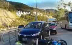 【龍翔道車禍】車cam直擊出事一刻 私家車遭追撞鐵騎士捲車底