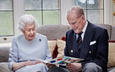 英女皇与菲腊亲王结婚73周年 社交网站上载温馨合照