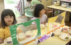 日本幼儿园制可爱隔板 学童用膳防飞沫 